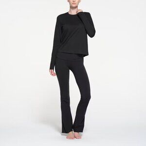 Skims relaxed tees long sleeve t-shirt - onyx